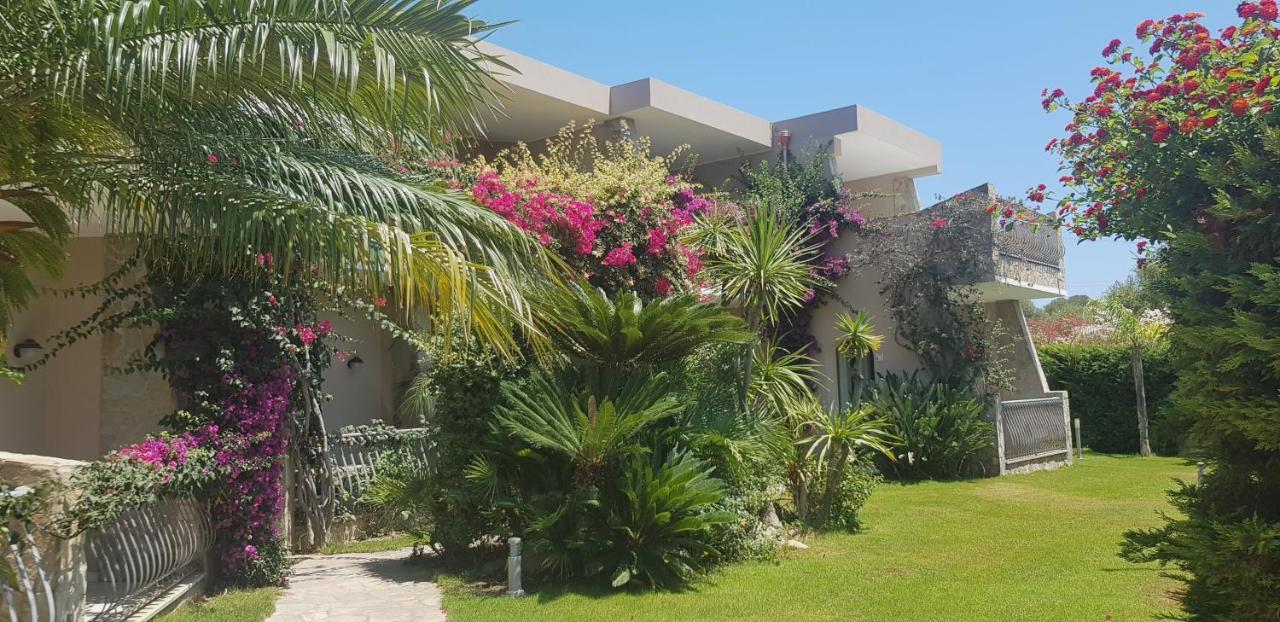 Palm Village Villasimius Eksteriør billede