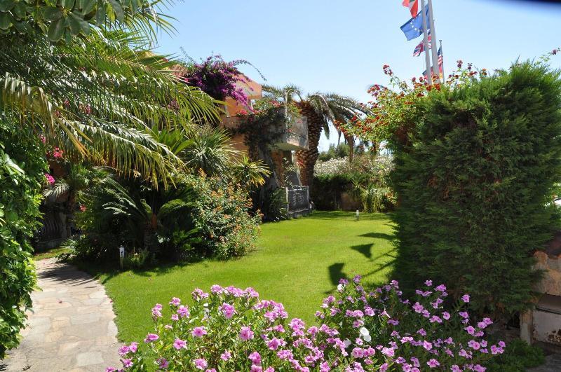 Palm Village Villasimius Eksteriør billede